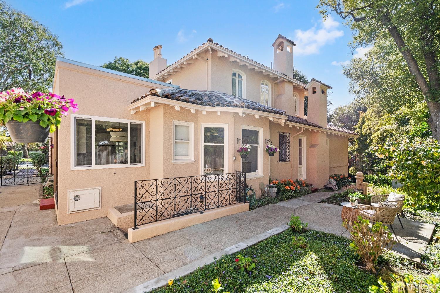 601 St Francis Boulevard