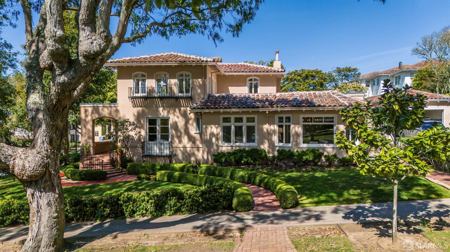 601 St Francis Boulevard