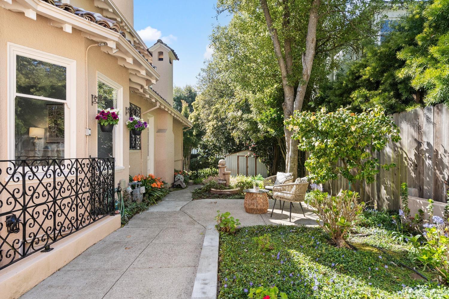 601 St Francis Boulevard