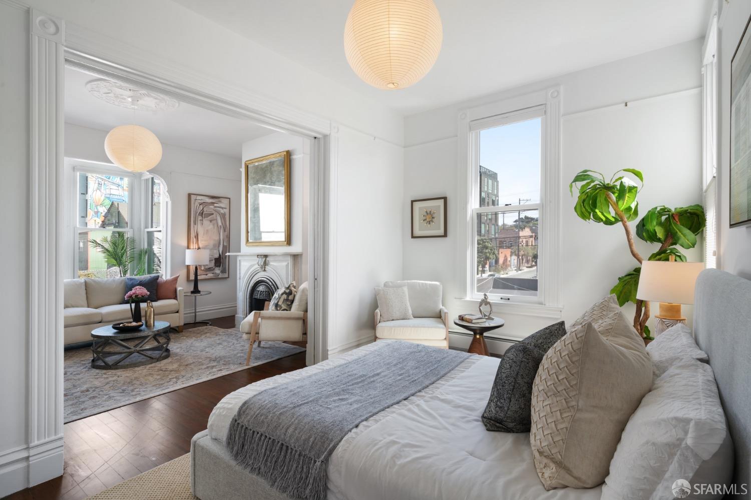 2813-2815 19th Street