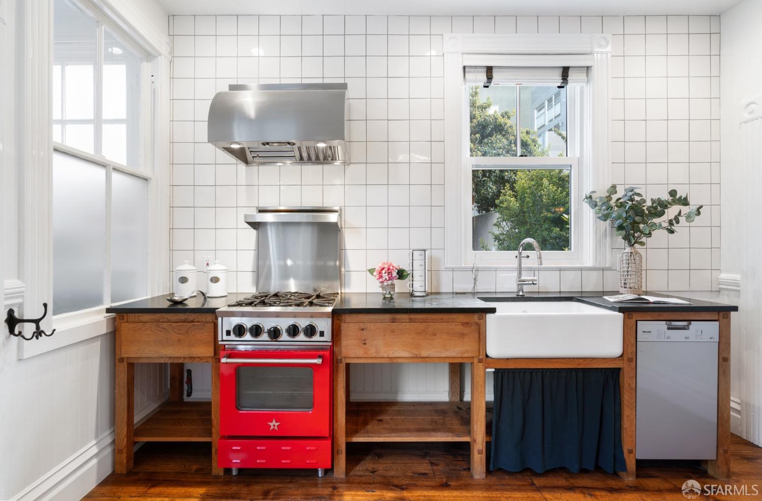 2813-2815 19th Street