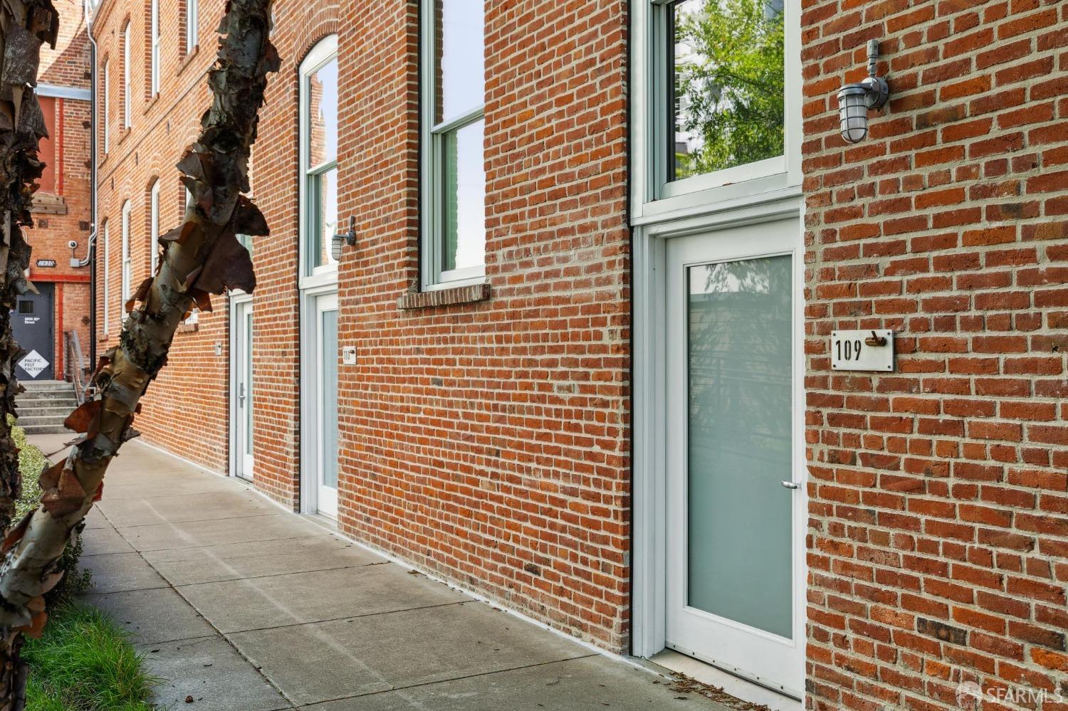720 York Street # 109