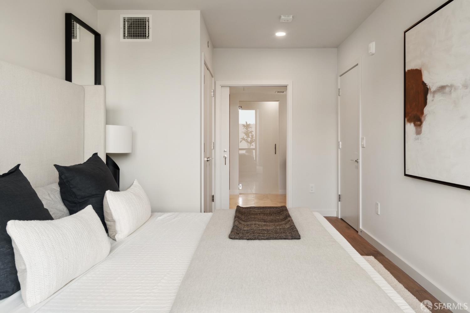 2525 Van Ness Avenue # 401