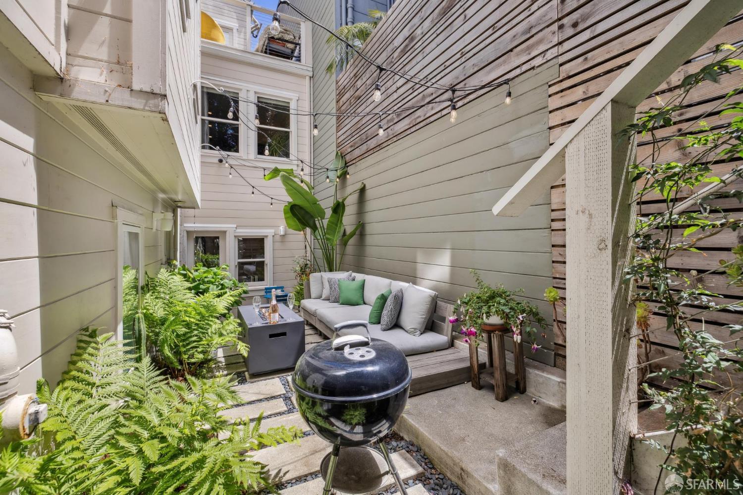 376 San Carlos Street # B