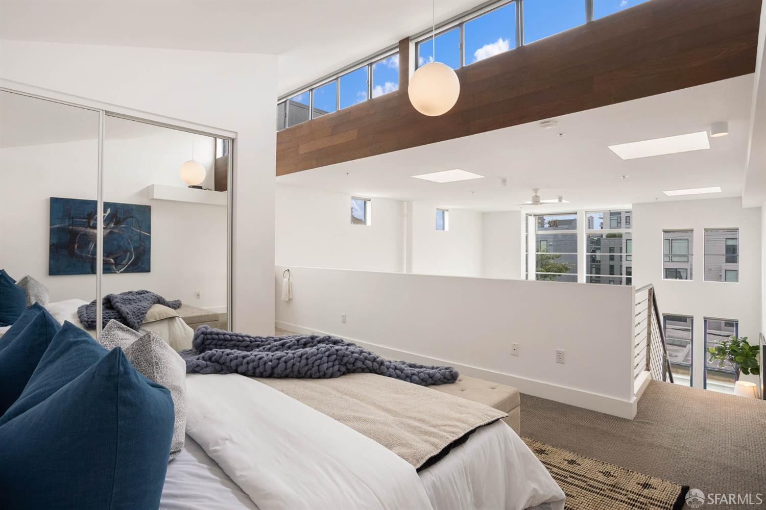 221 Clara Street # 14