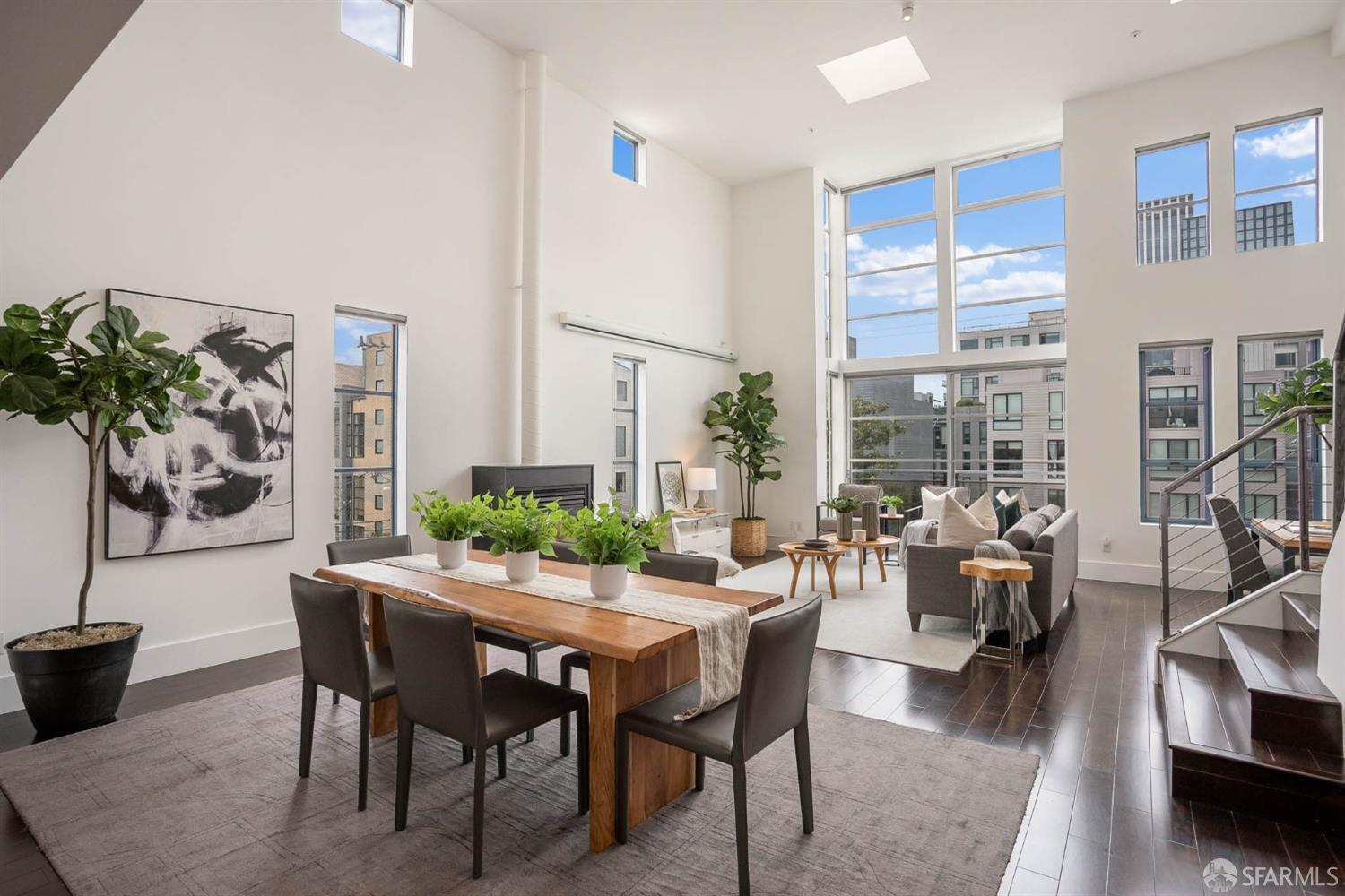 221 Clara Street # 14