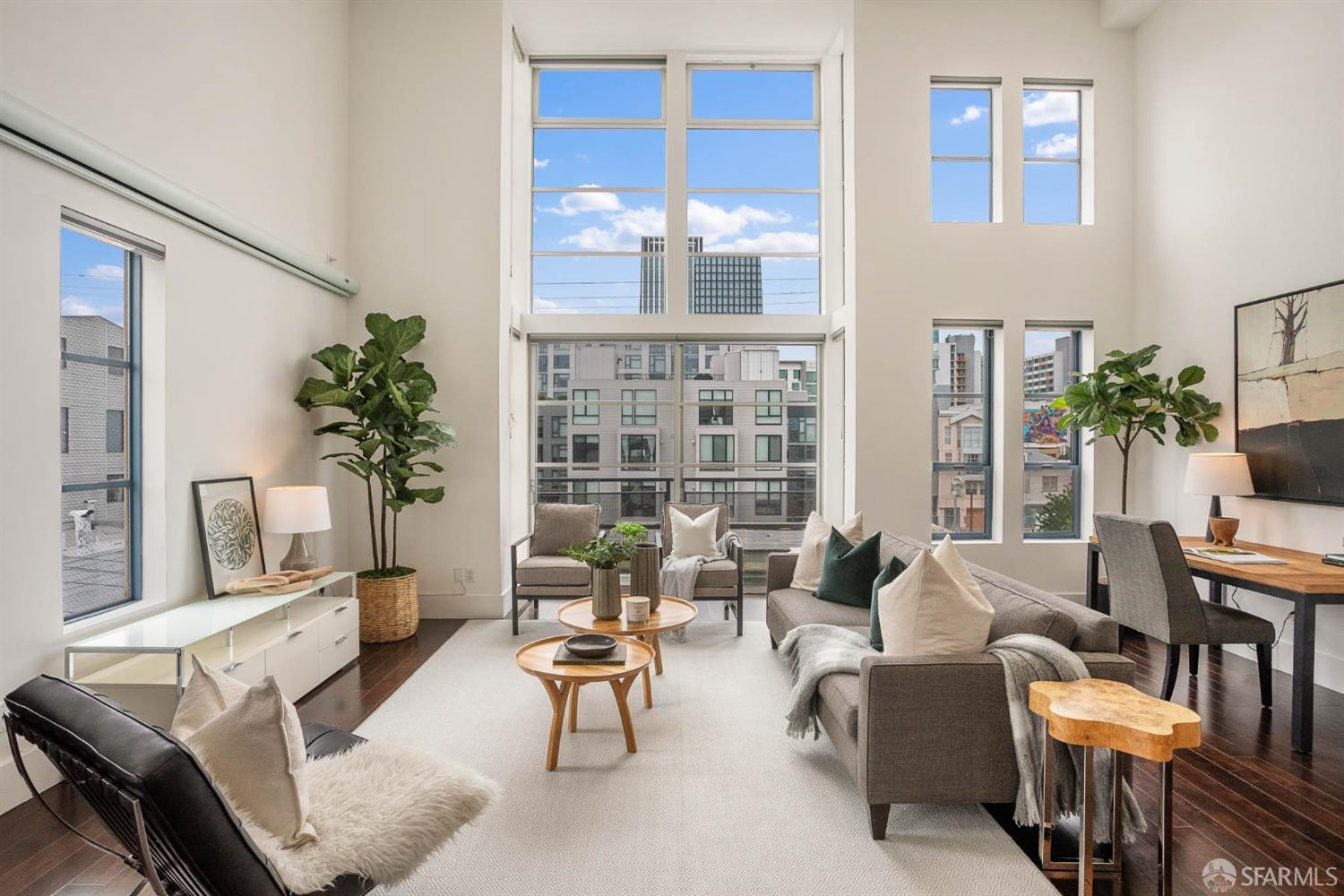 221 Clara Street # 14