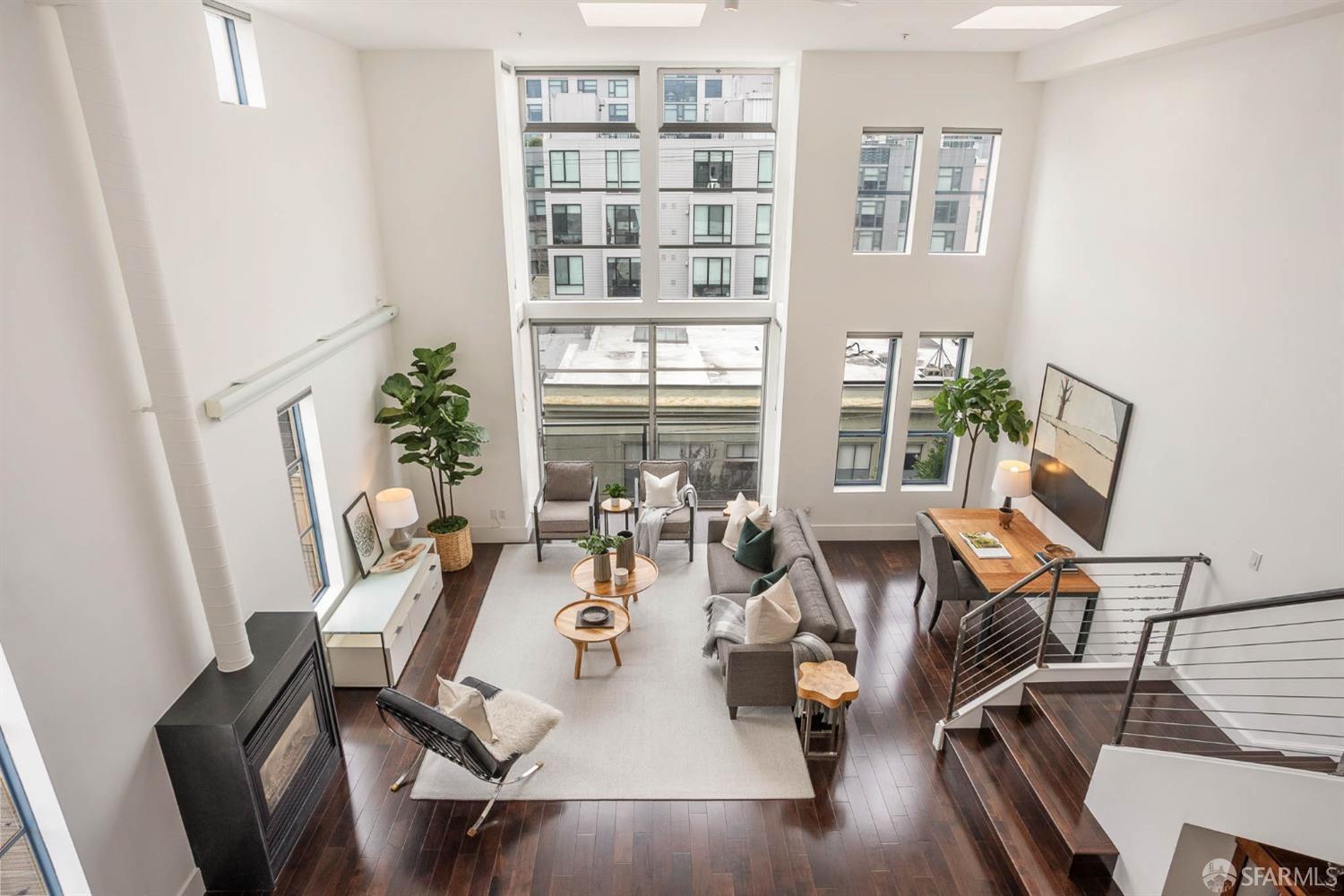 221 Clara Street # 14