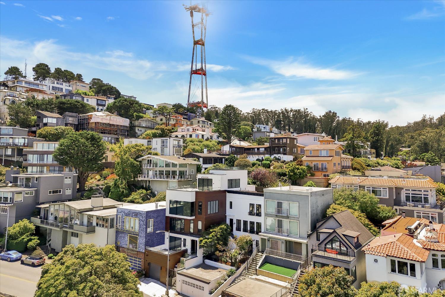224 Twin Peaks Boulevard
