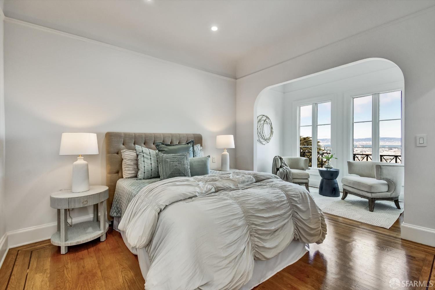 224 Twin Peaks Boulevard
