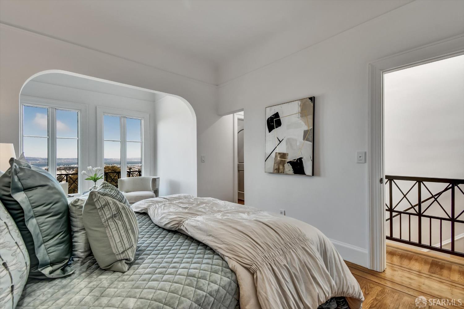 224 Twin Peaks Boulevard