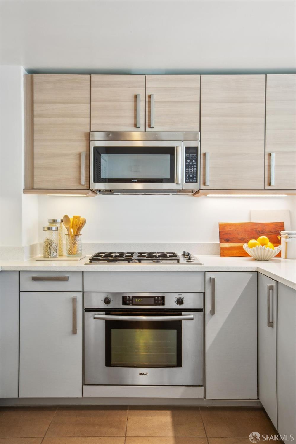 555 4th Street # 835