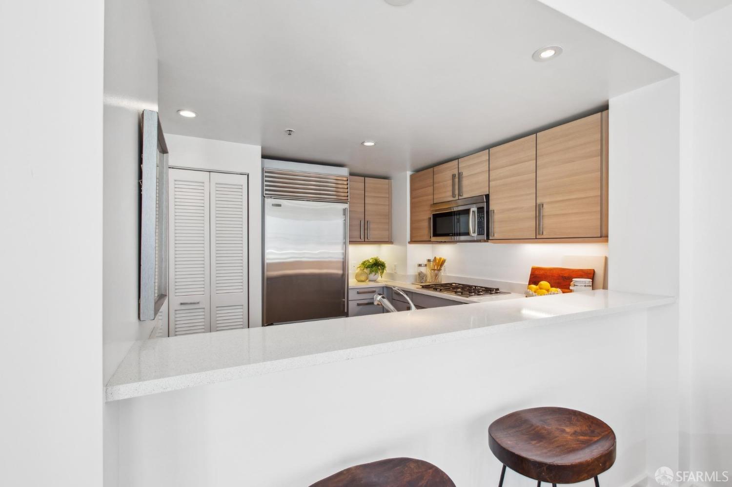 555 4th Street # 835