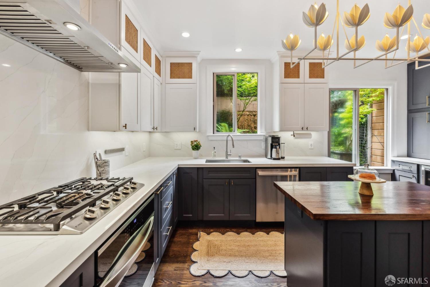 2033 Leavenworth Street # D