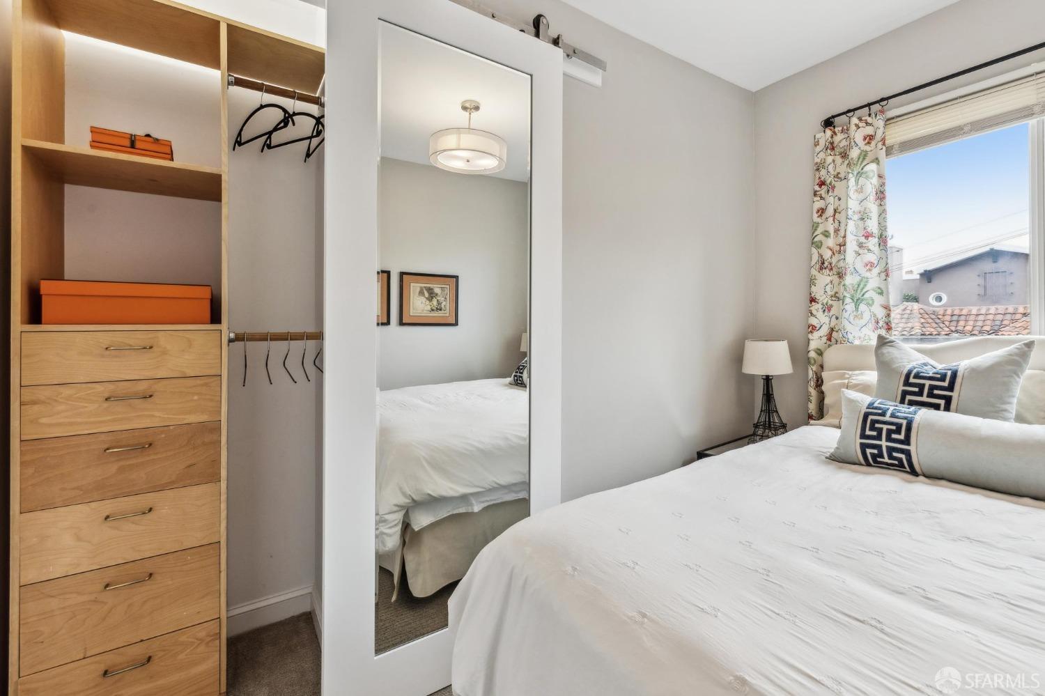 2033 Leavenworth Street # D