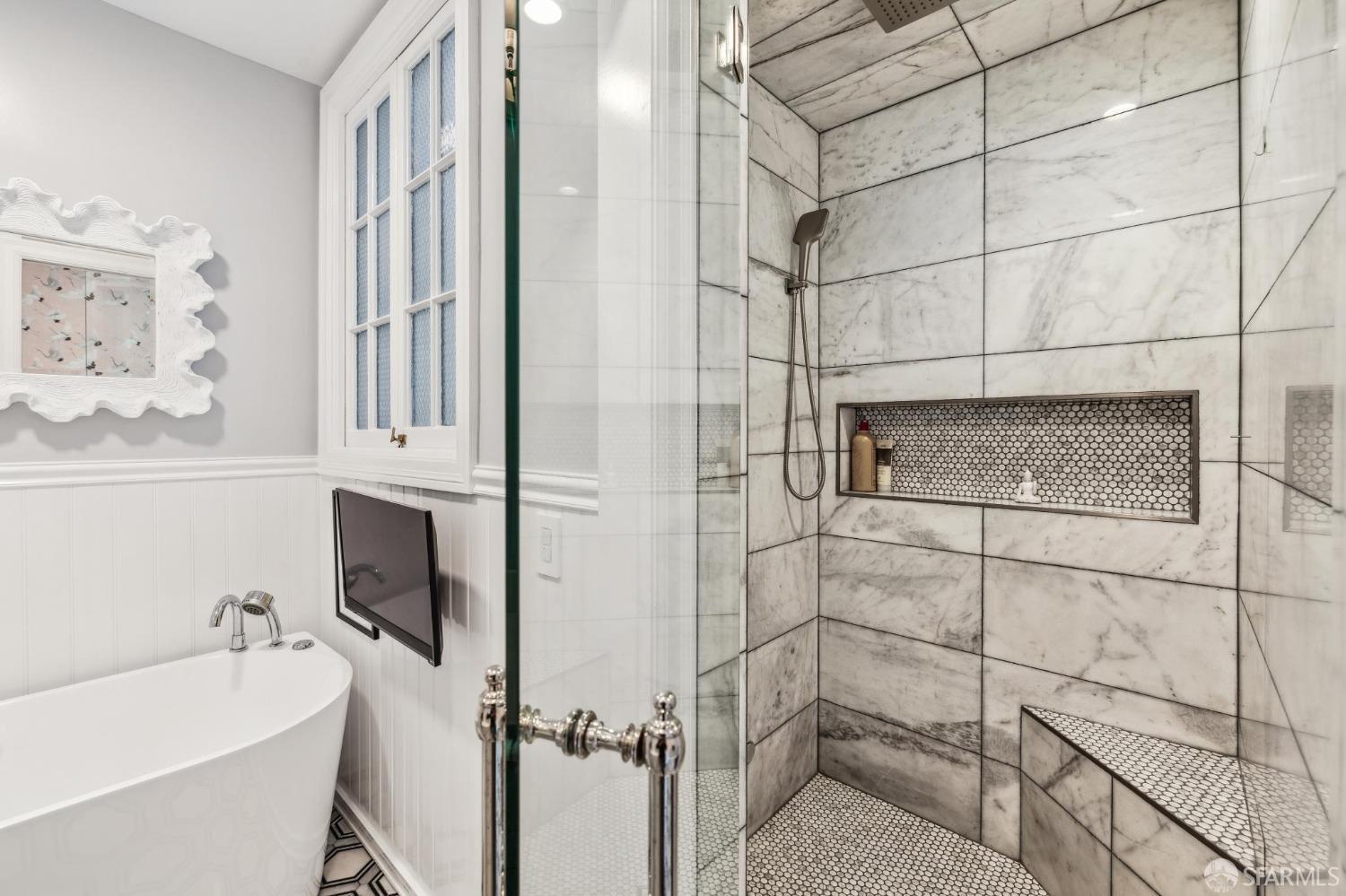 2033 Leavenworth Street # D