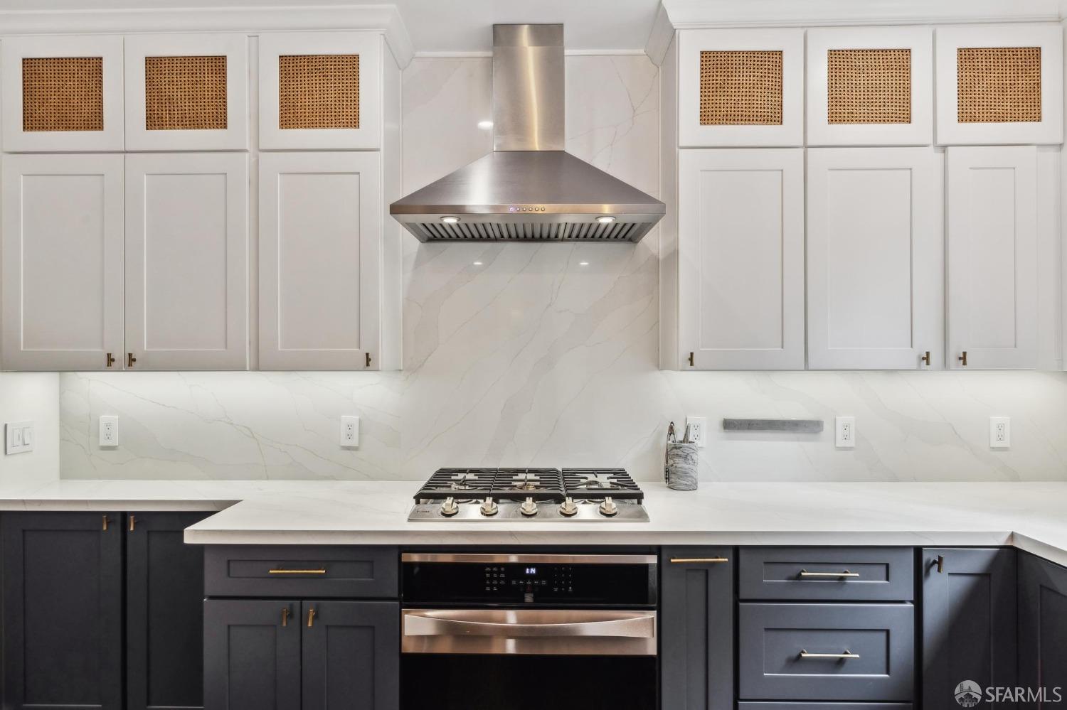 2033 Leavenworth Street # D