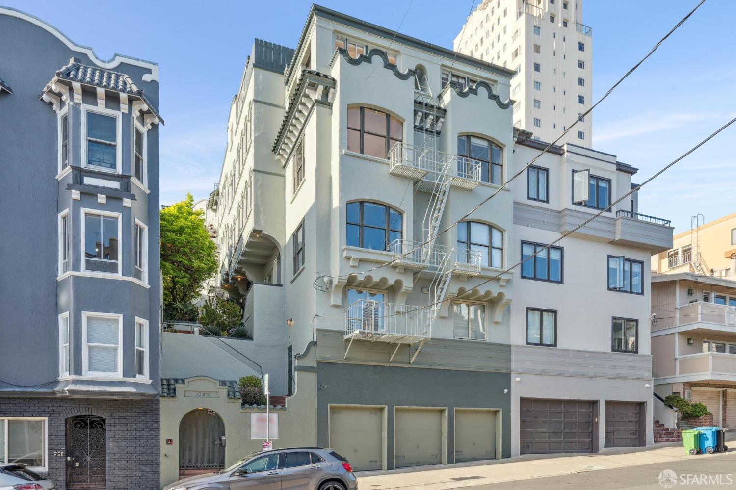 1250 Vallejo Street # 4