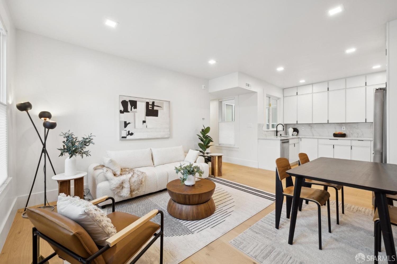 31 Romolo Place # 2