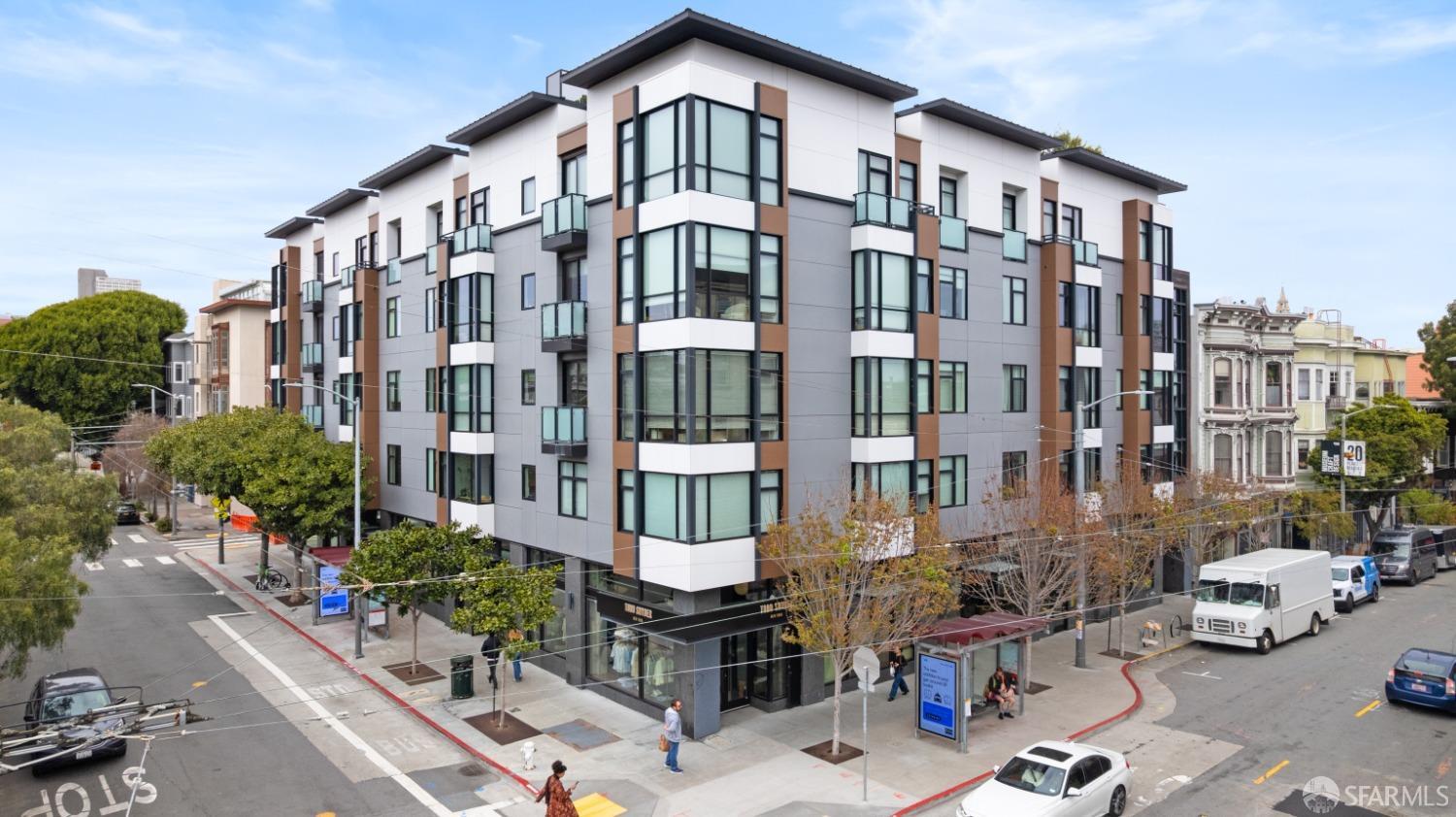 580 Hayes Street # 202