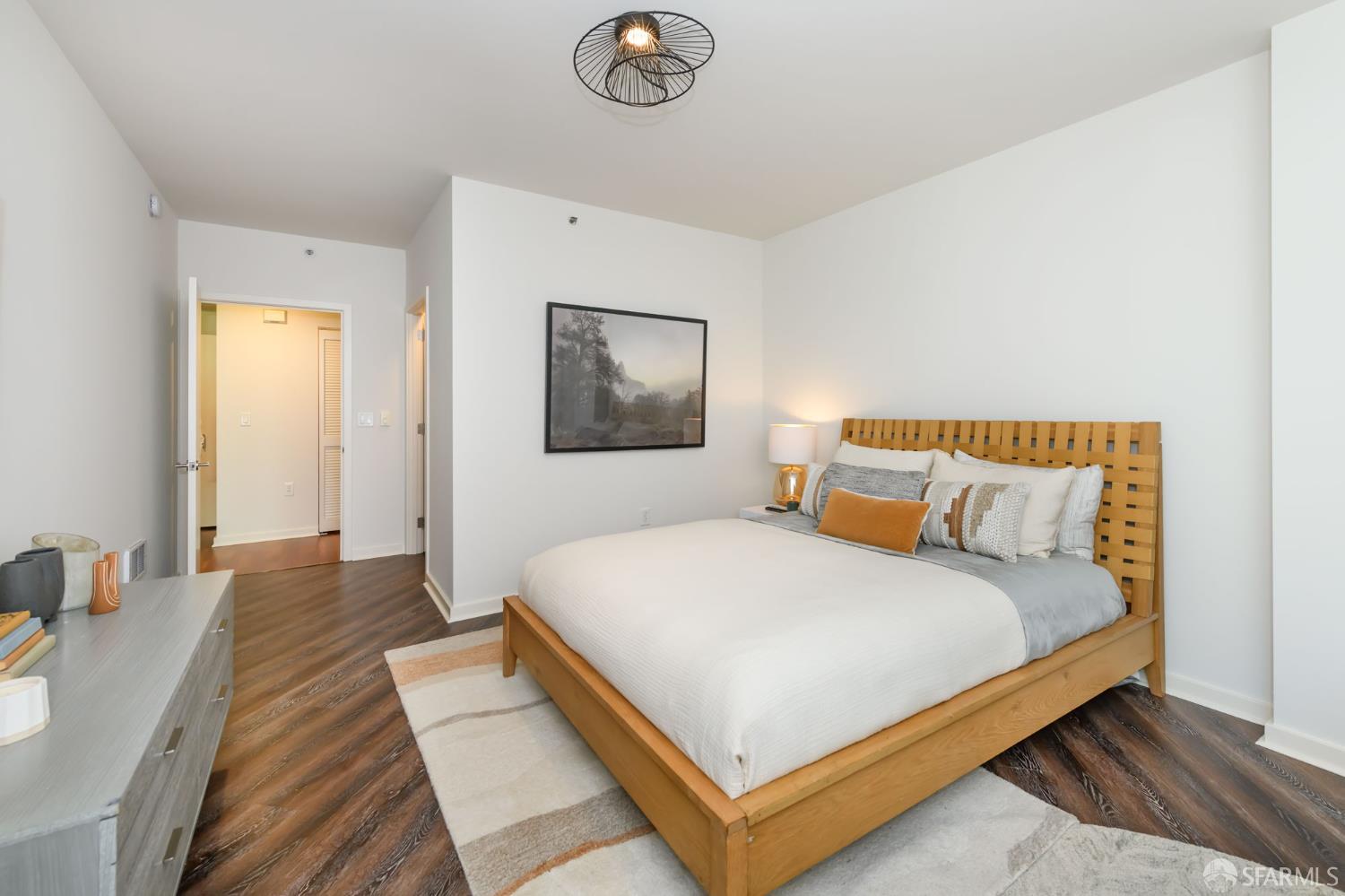 555 4th Street # 438