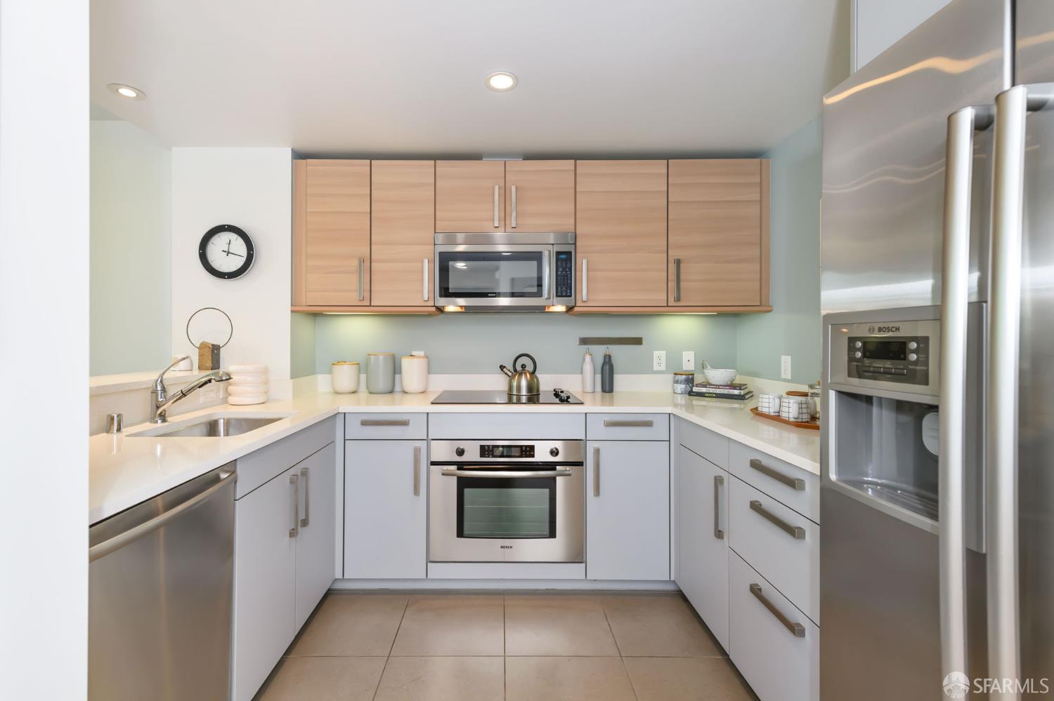 555 4th Street # 438