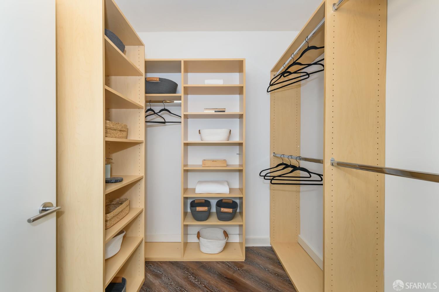 555 4th Street # 438