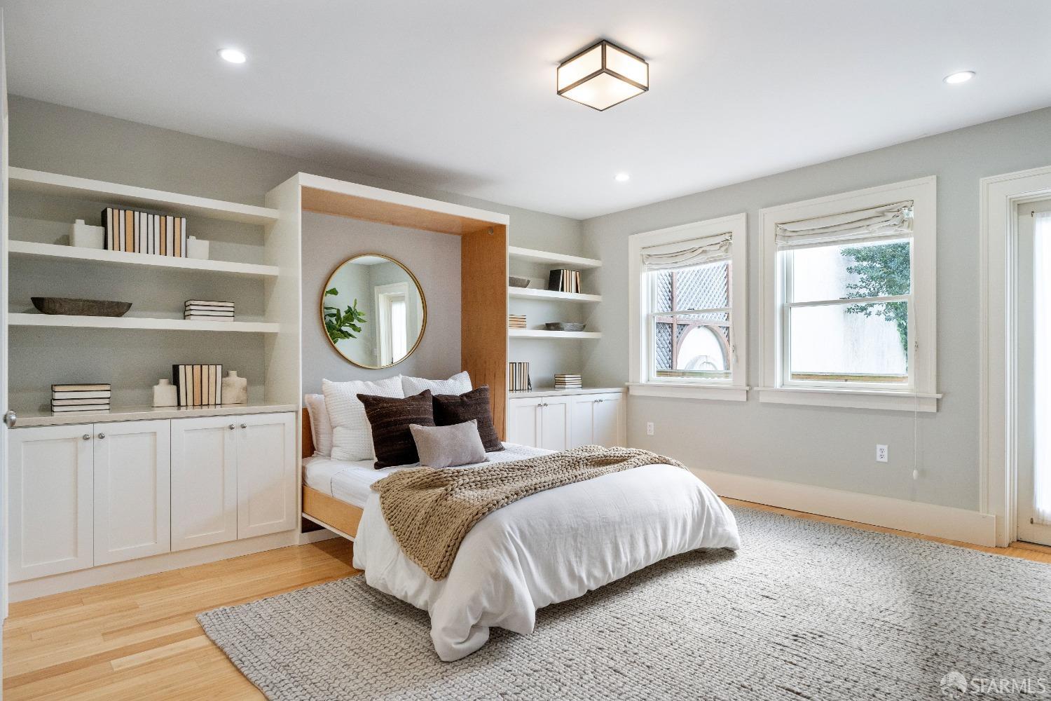 21 Hill Point Avenue