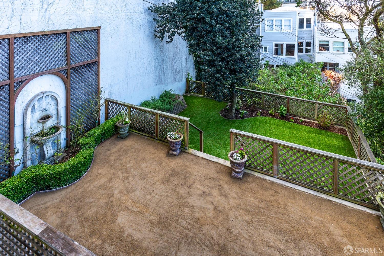 21 Hill Point Avenue