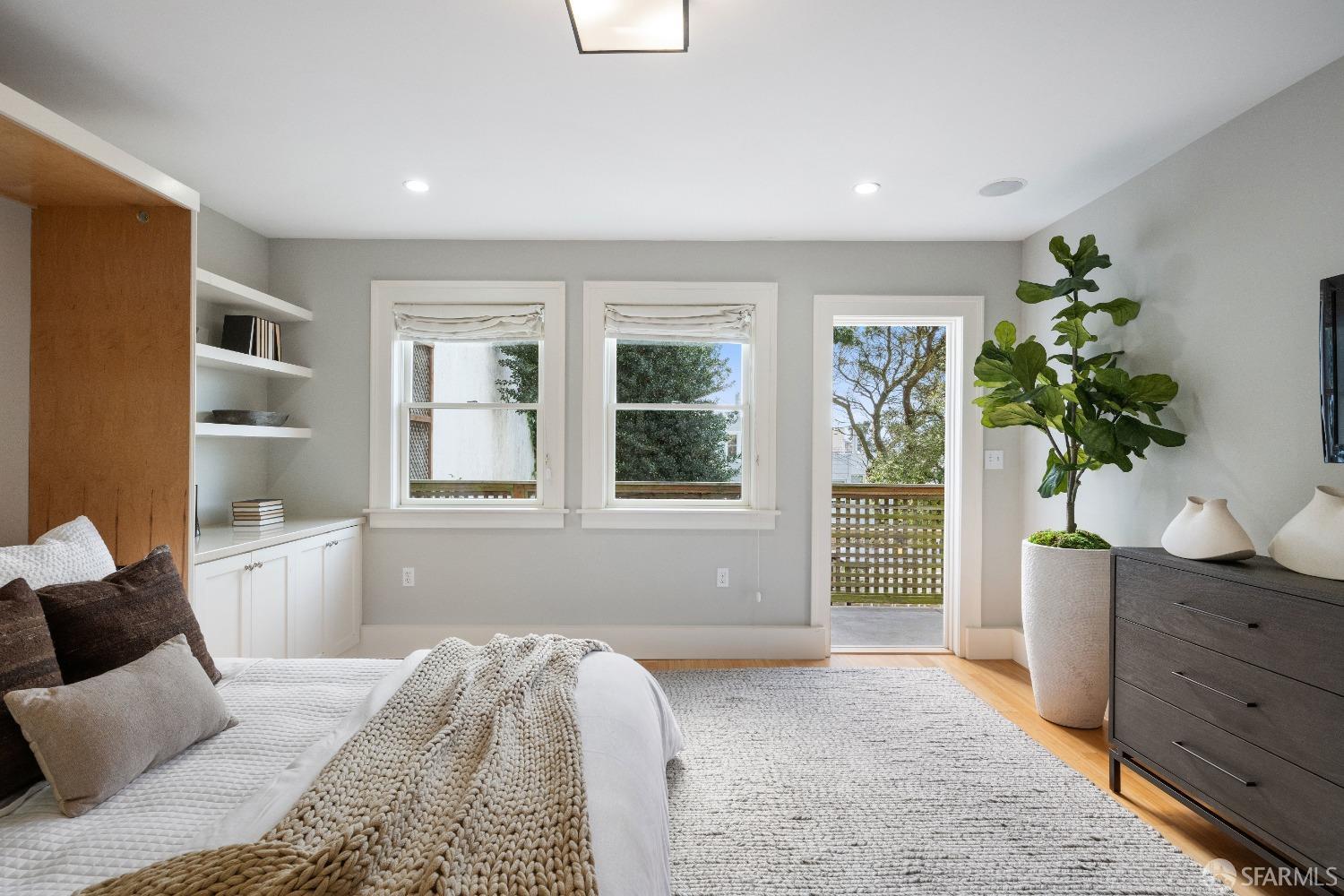 21 Hill Point Avenue