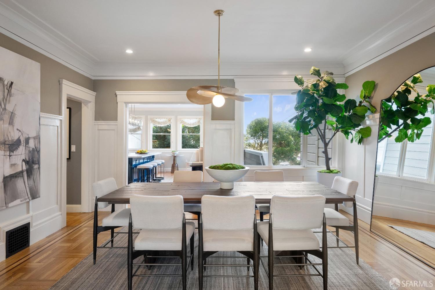 21 Hill Point Avenue