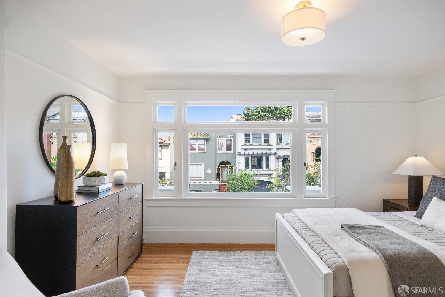 21 Hill Point Avenue