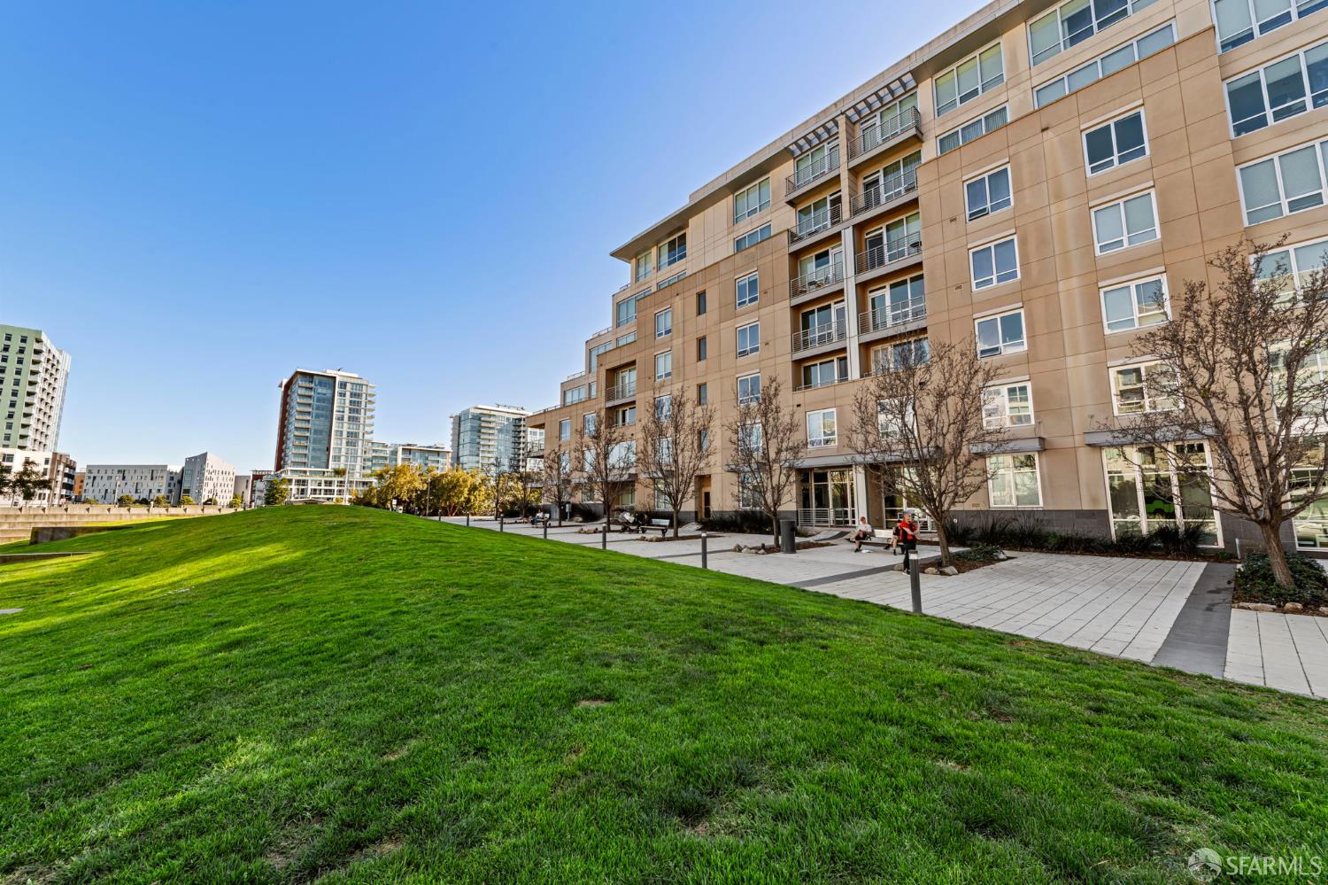 300 Berry Street # 721