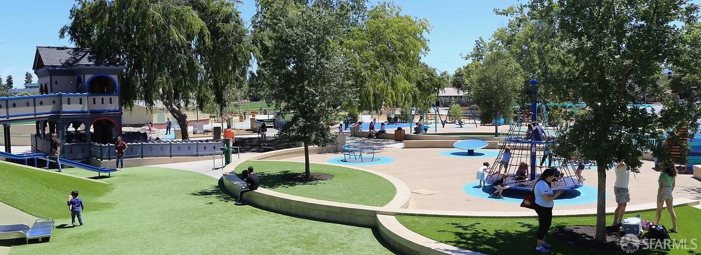 720 Santa Paula Avenue