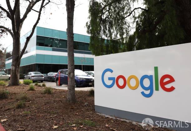 720 Santa Paula Avenue