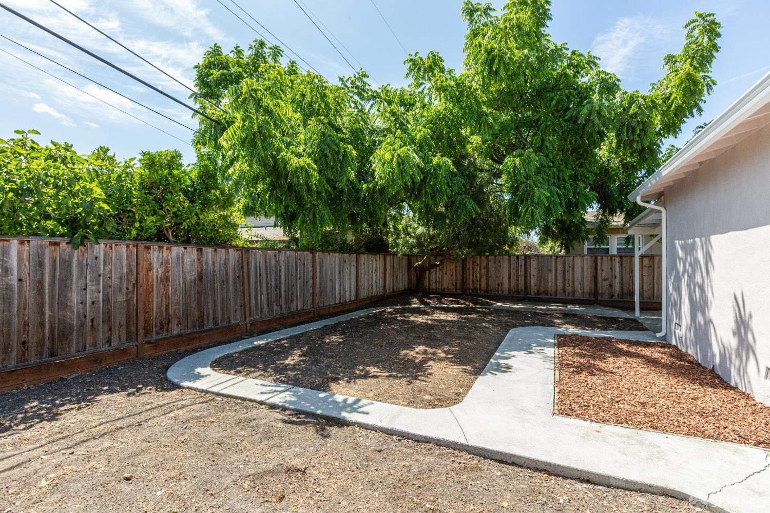 720 Santa Paula Avenue