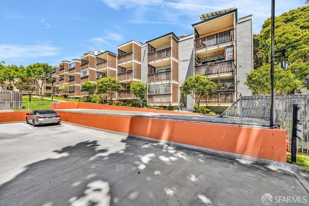 1315 Laguna Street # 6