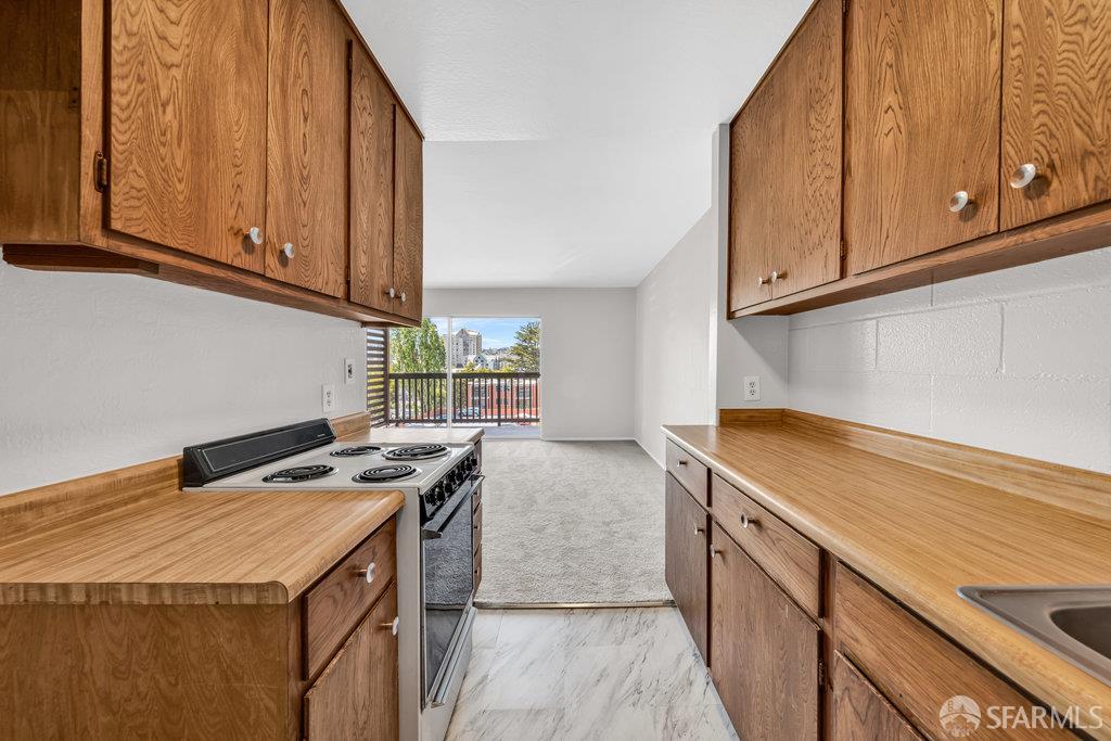 1315 Laguna Street # 6