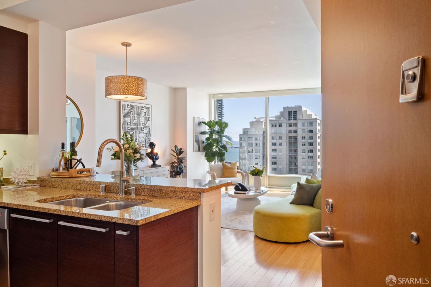 425 1st Street # 1601