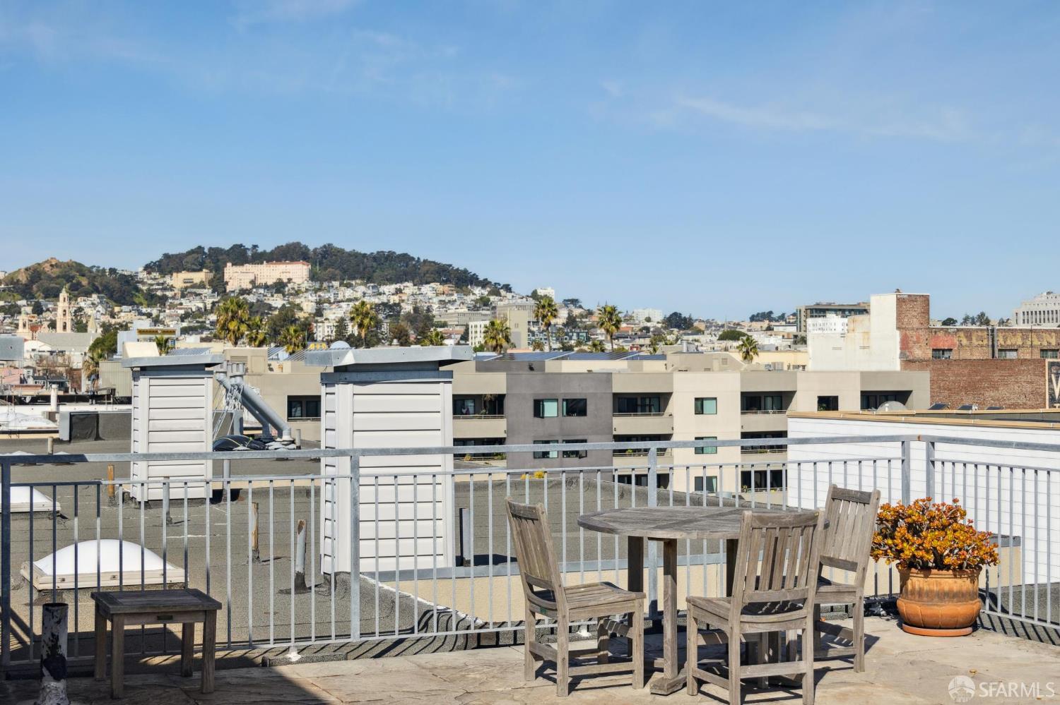 566 S Van Ness Avenue # 31