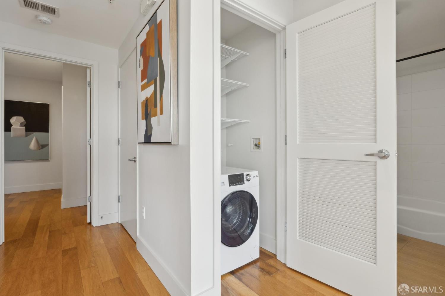 566 S Van Ness Avenue # 31