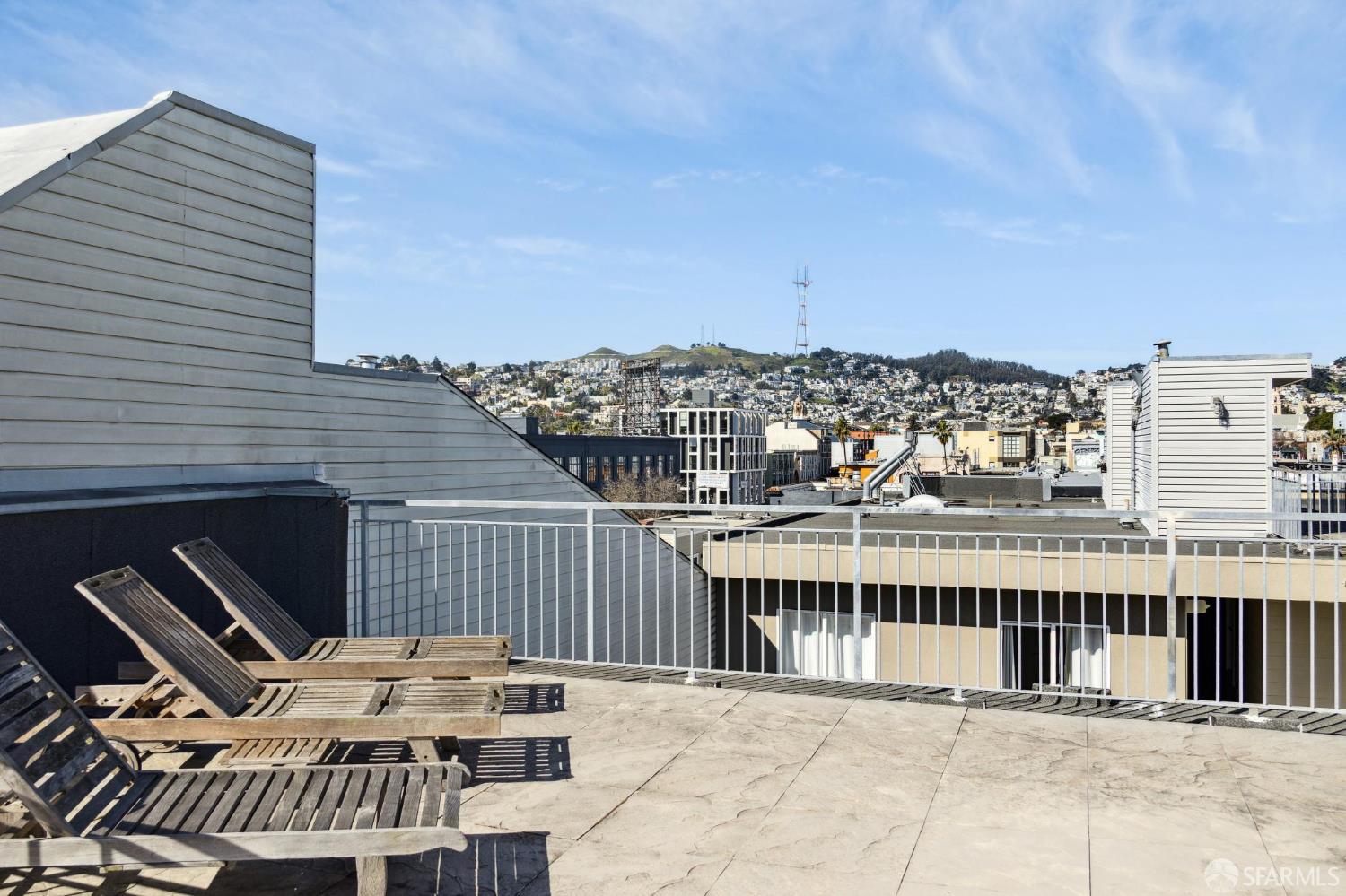 566 S Van Ness Avenue # 31