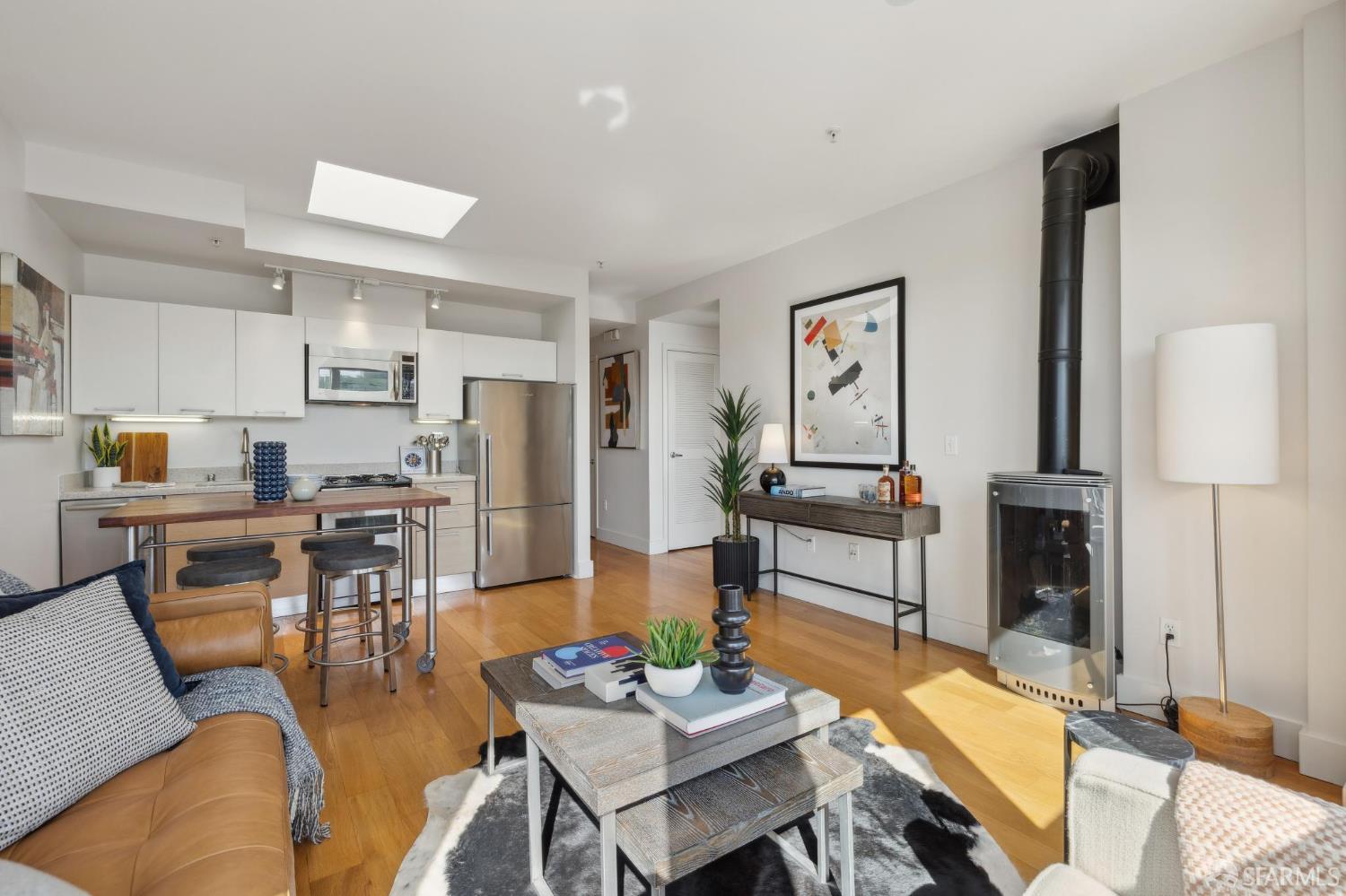 566 S Van Ness Avenue # 31