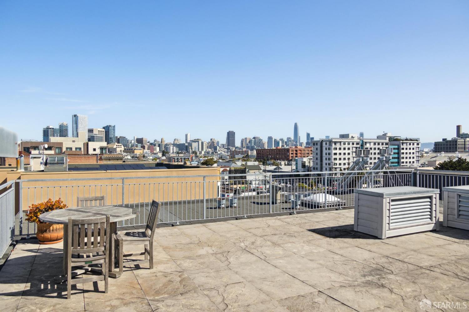 566 S Van Ness Avenue # 31