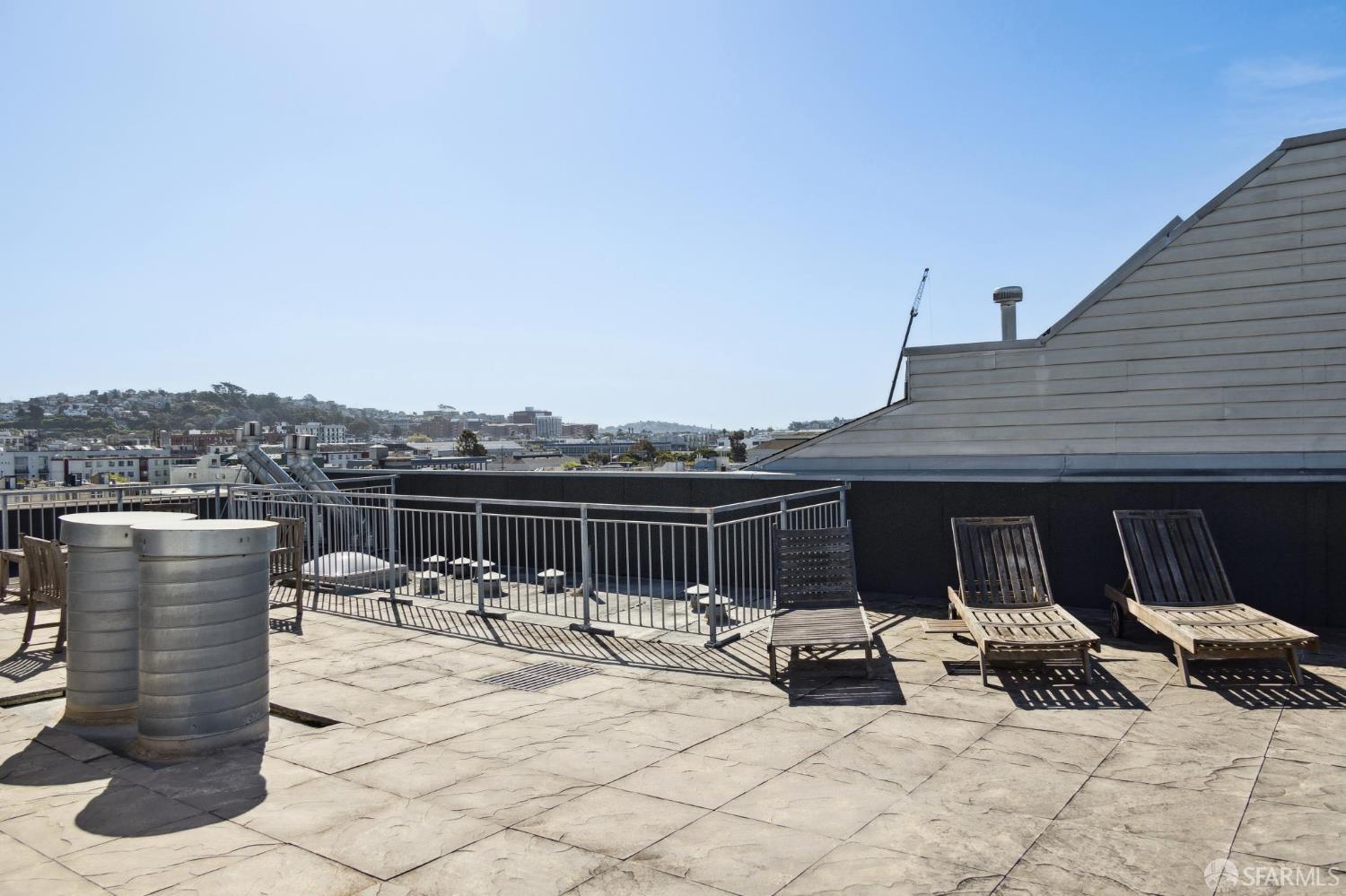 566 S Van Ness Avenue # 31