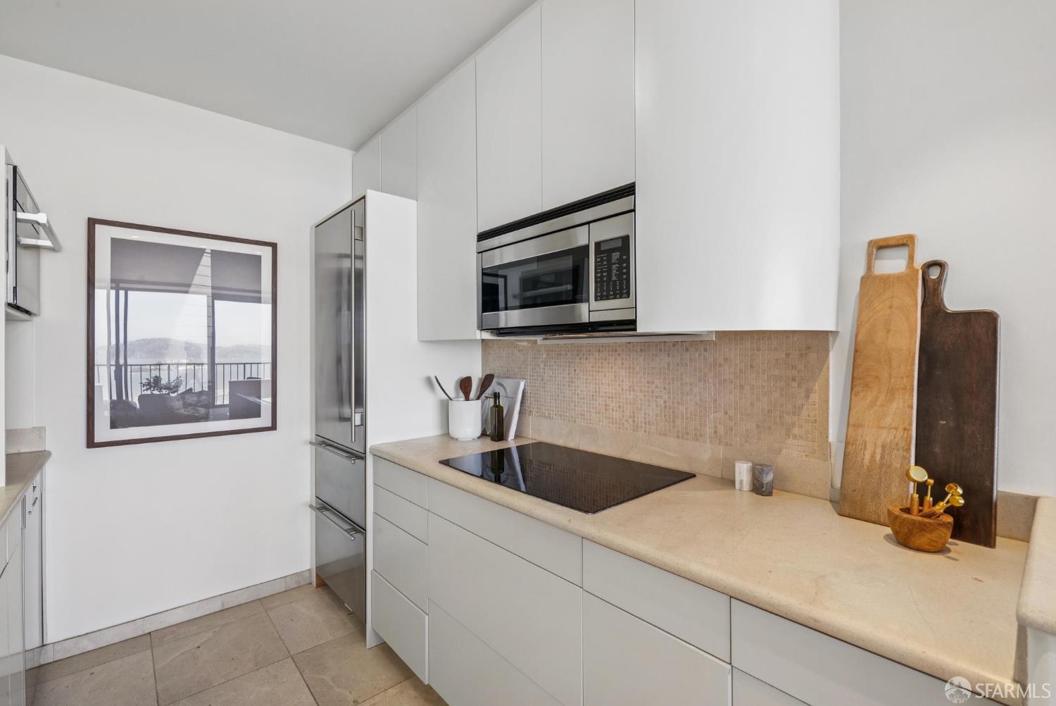 999 Green Street # 1403