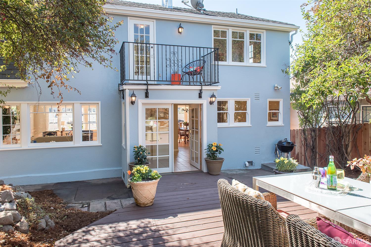 1708 Pleasant Valley Avenue