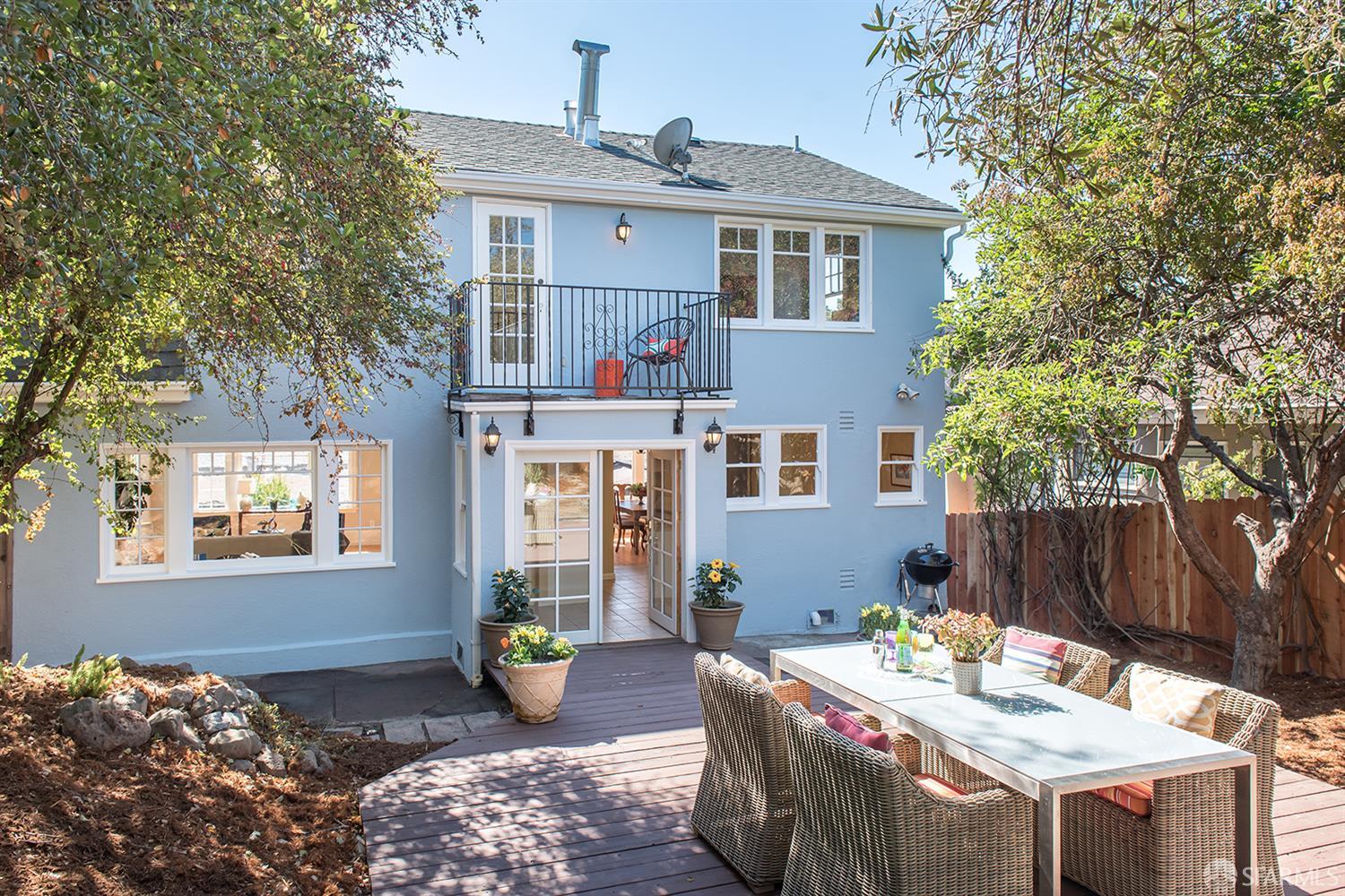1708 Pleasant Valley Avenue