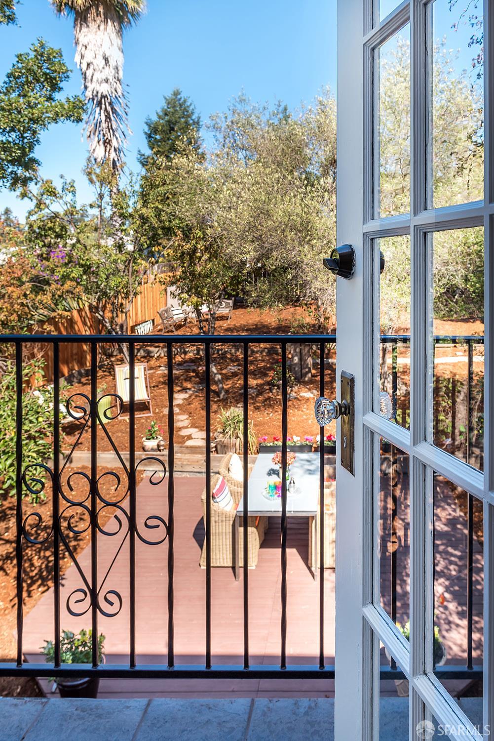 1708 Pleasant Valley Avenue