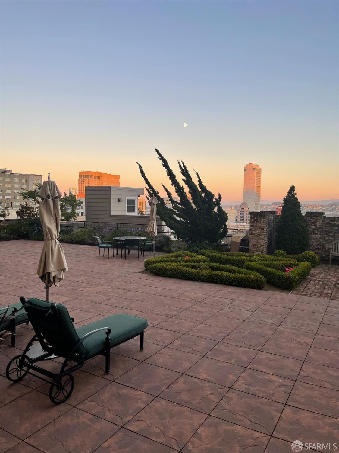 1201 California Street # 205